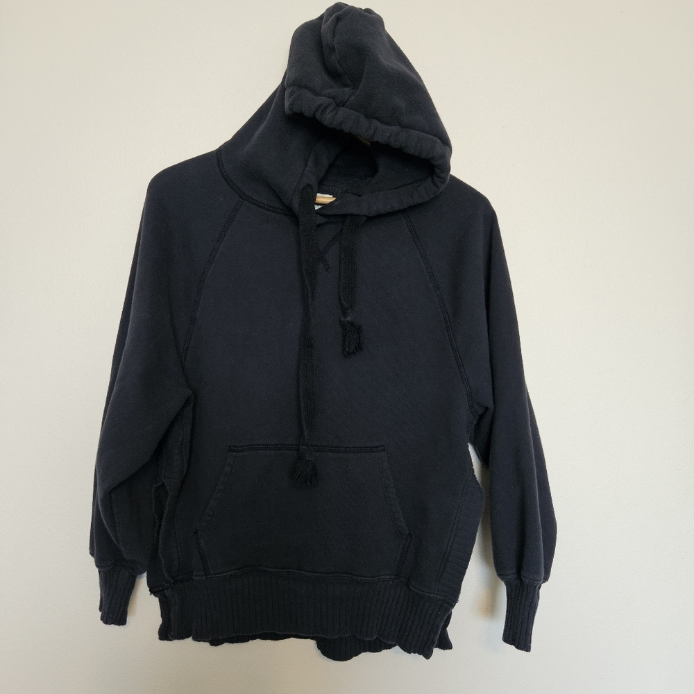 Black American Eagle Hoodie Pockets